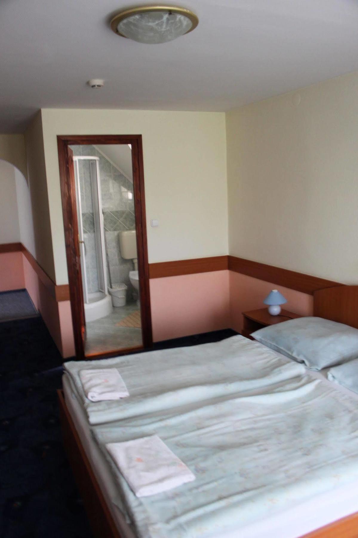 Blue Villa Appartement House Hévíz Екстериор снимка